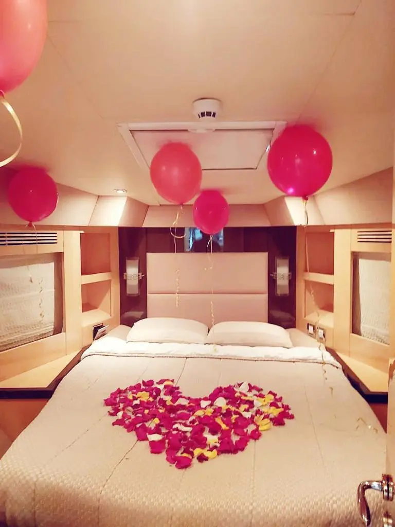 Yacht birthday celebration decor