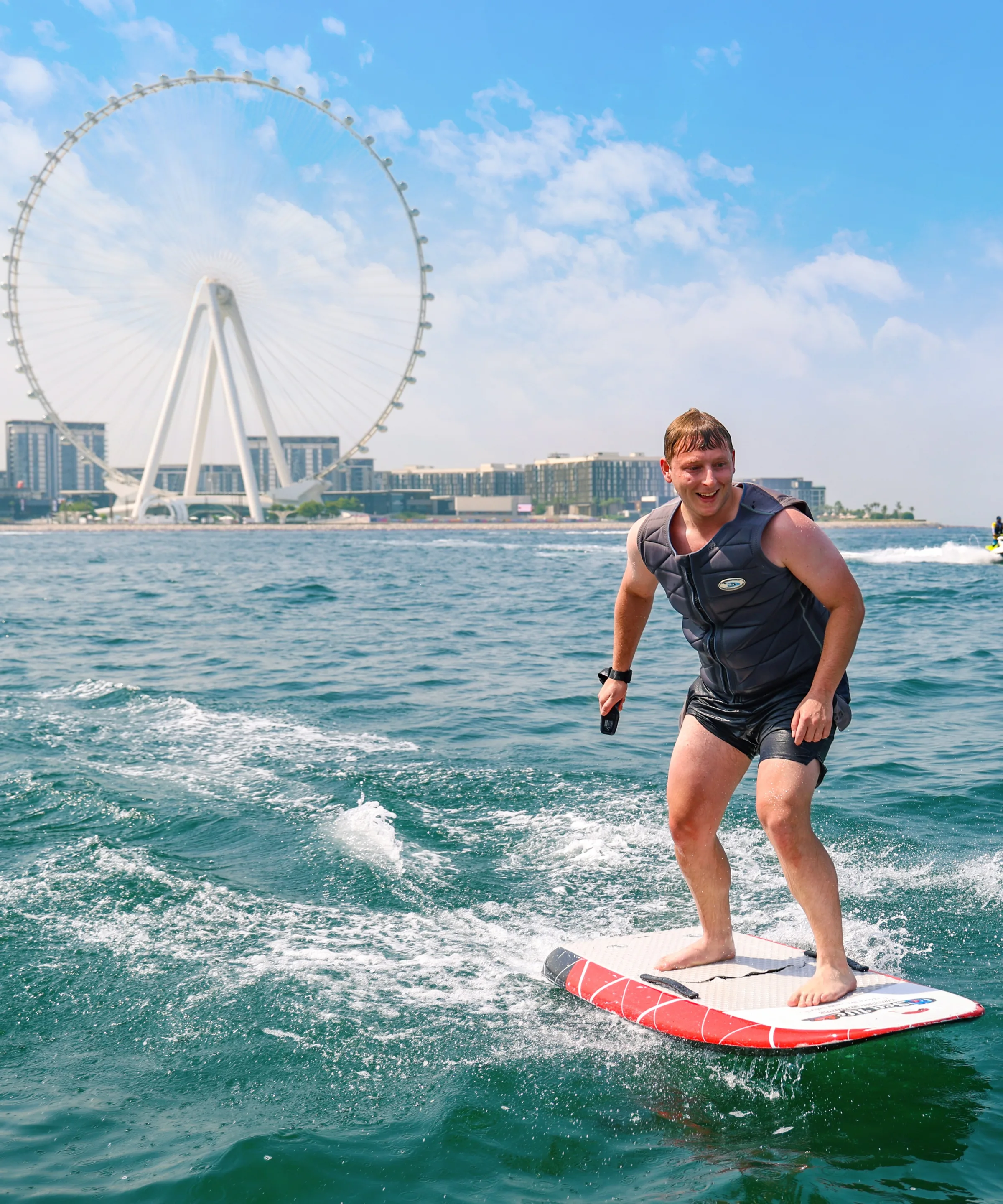 E-Foil Experience Dubai with Trainer and Boat