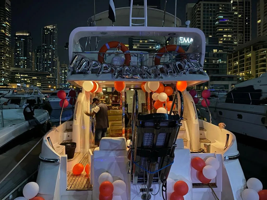 Birthday Yacht Party Dubai – Up to 30 Guests